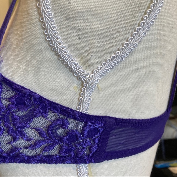 EUC Lily of France 36C Purple Lace Underwire Bra - Picture 2 of 6